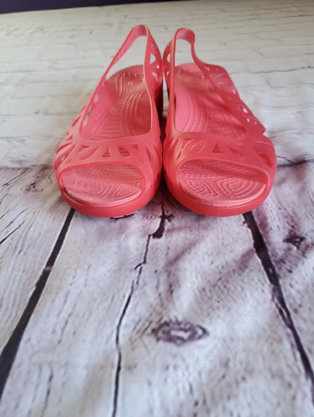 Crocs Adrina III Mini Wedge Peep Toe Cut Out Jelly Sandals Red Summer Comfort 6
